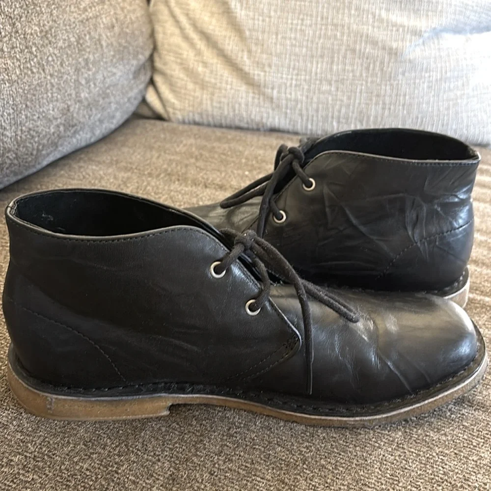 UGG men black